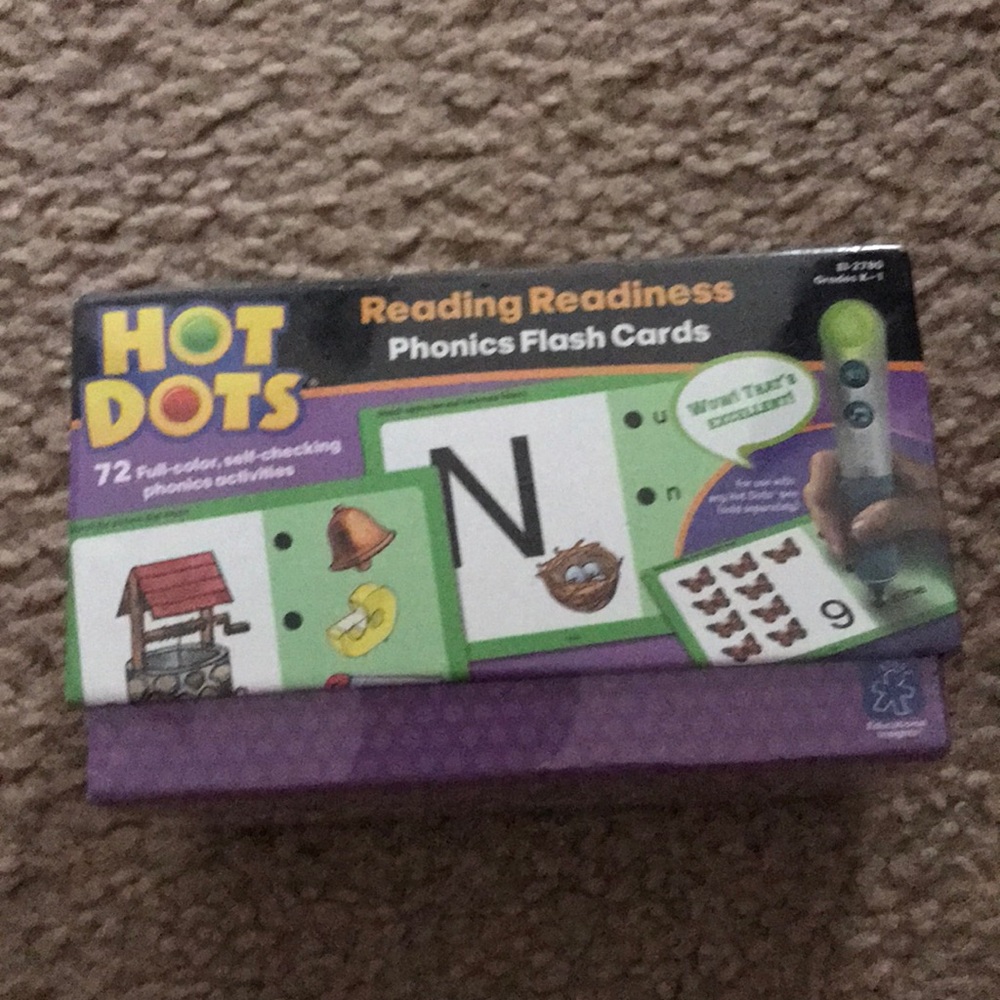 Reading Readiness Hot Dots - Reading & Writing Toys | Color: Green